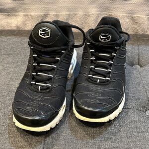 Nike Air Black Shoes